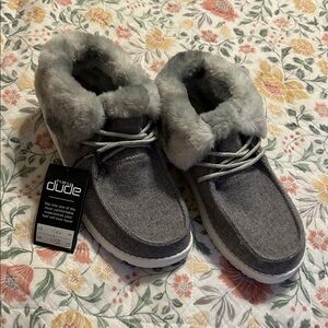 Hey Dude Women’s Britt Sunset Fur-Lined Ankle Boots In Smoke